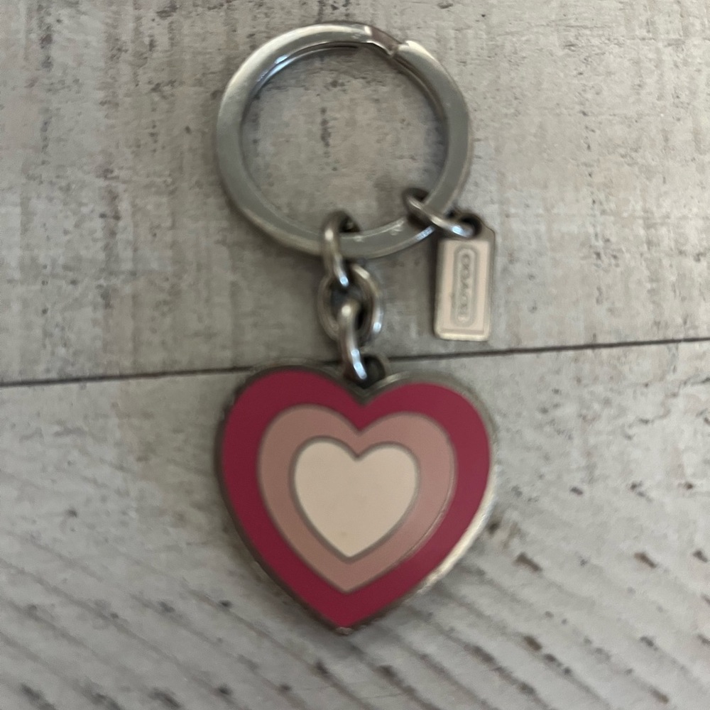 COACH PINK HEART KEYCHAIN